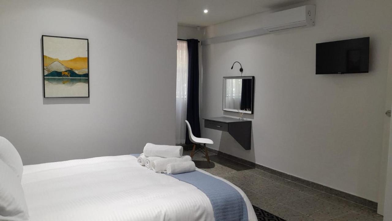 The Wishing Well Guest House Self-Catering Порт-Эдвард Экстерьер фото